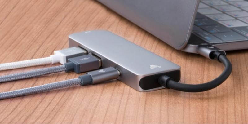  USB-C hub 