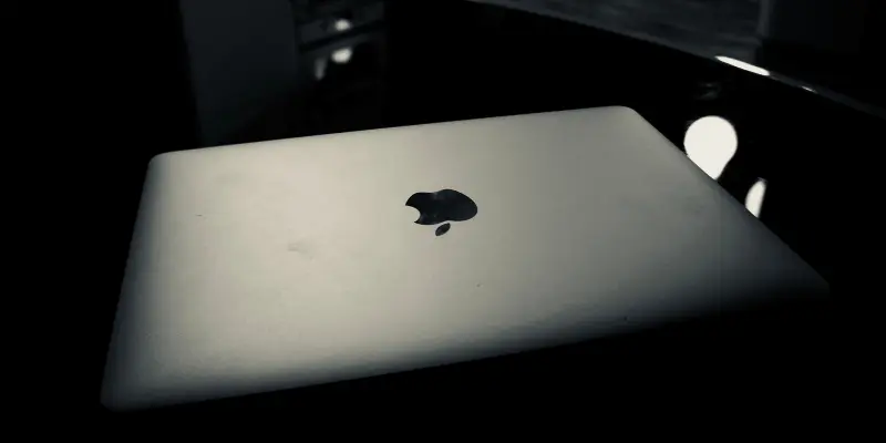 nabootsen aanvaarden Bedankt How Much to Replace MacBook Pro Battery? (Cost Explained)