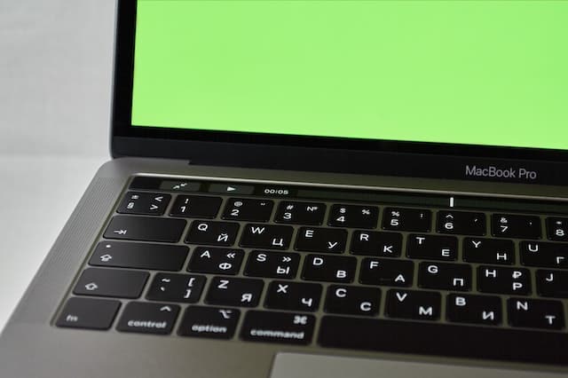 How To Replace MacBook Pro Screen